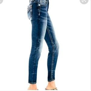 REFUGE WOMEN'S KNOCK OUT SKINNY JEANS SIZE 6